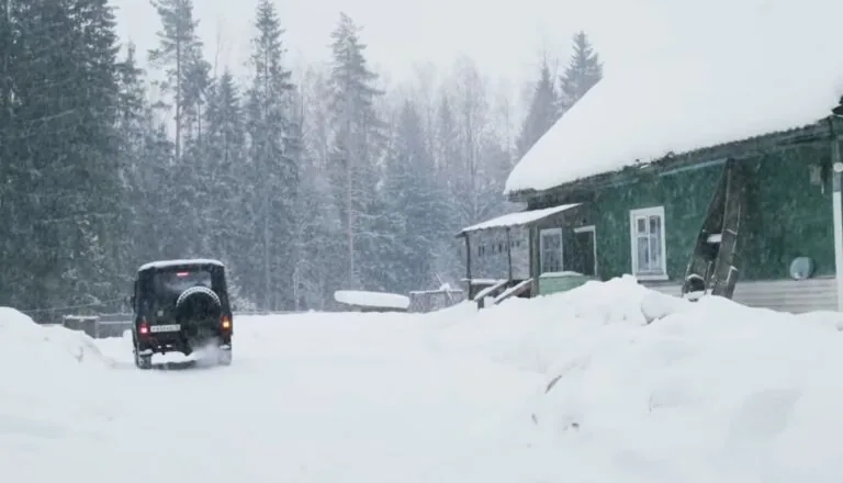 Момент из 23 серии 1 сезона