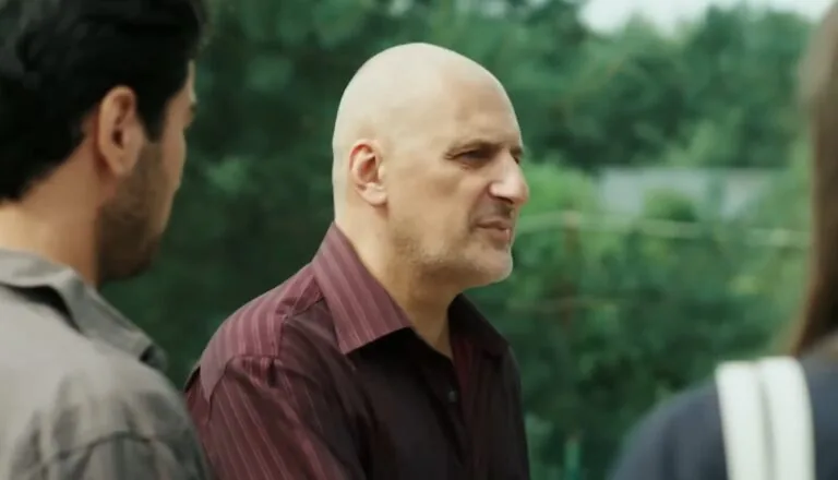 Момент из 7 серии 1 сезона