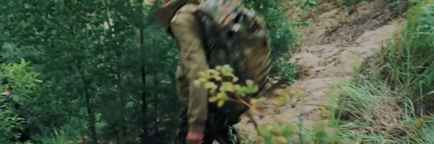 Кадр из 8 серии 1 сезона